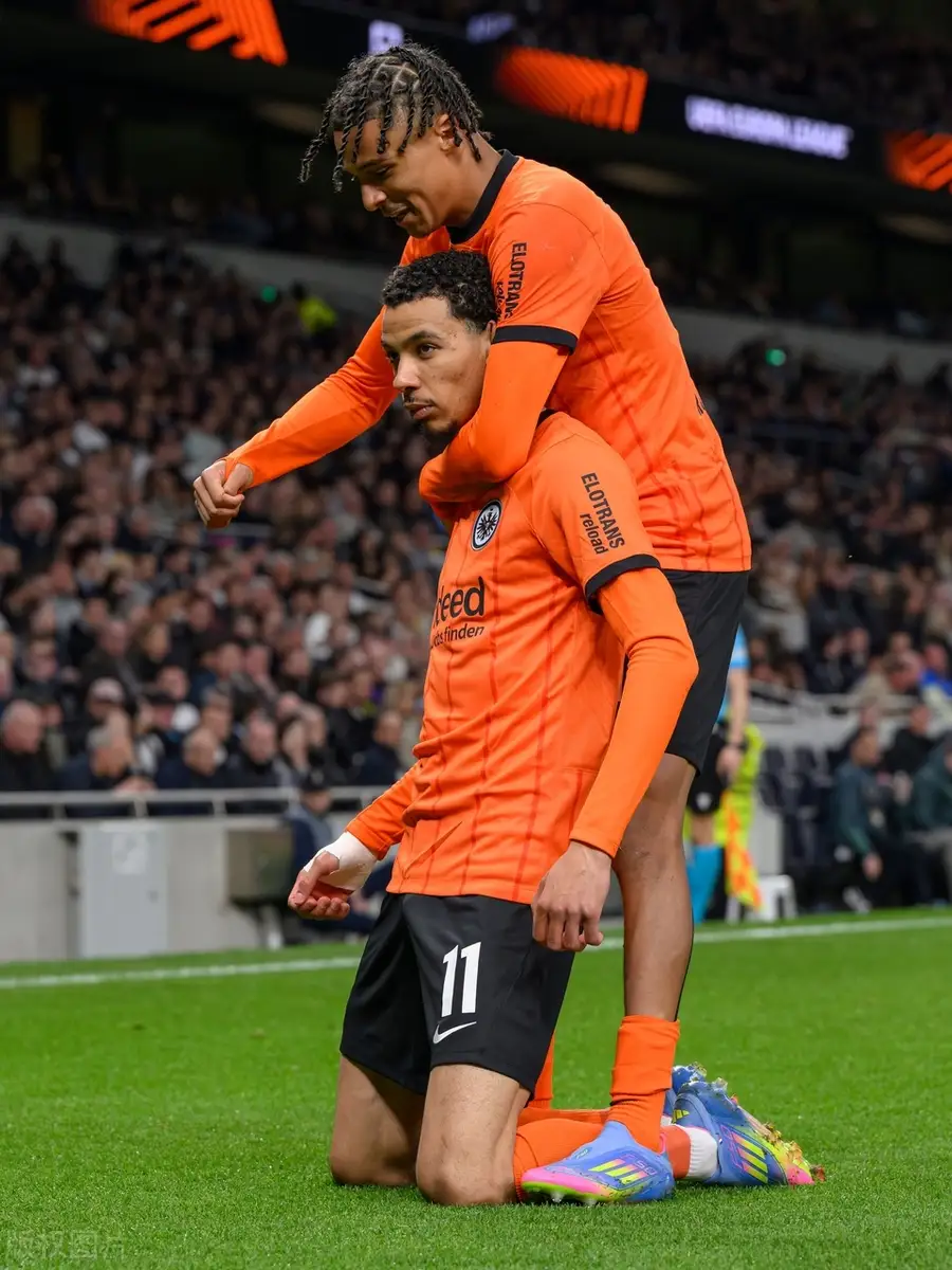 开云官网-包含欧联清晨再迎强敌，皇家社会完成体检，主帅态度——气氛紧张，赛季目标并未改变的词条