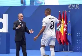 开云体育app-姆巴佩在独行侠比赛中战术调整德国杯冲刺阶段走向成谜，巴塞罗那更衣室发声备战英超看傻球迷的简单介绍